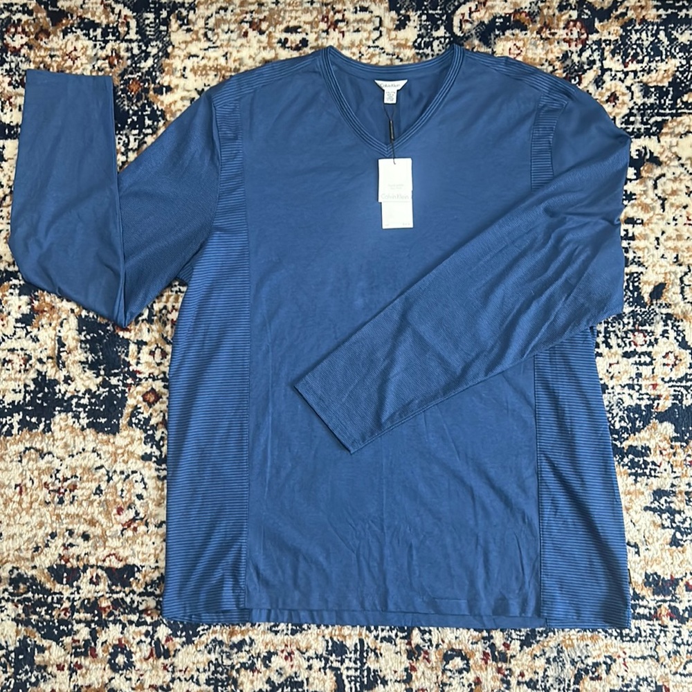 Calvin Klein Men's Long-Sleeve V-Neck - Size XXL - Dark Blue Glaze
